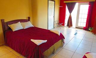 Art-Deco Beach Hotel