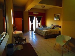 Art-Deco Beach Hotel