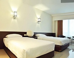 Bamboo Inn Hotel & Cafe