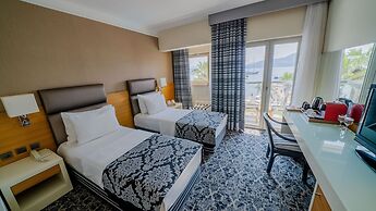 Cettia Beach Resort - Adults Only