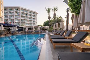 Cettia Beach Resort - Adults Only