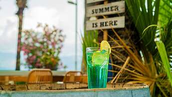 Cettia Beach Resort - Adults Only