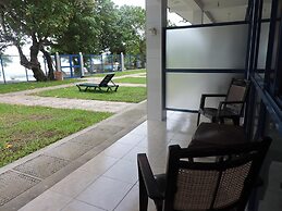 Paradise Beach Resort