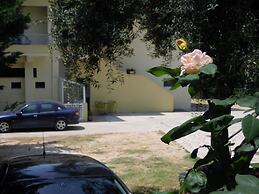 Hotel Loukas Vrachos