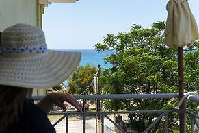 Hotel Loukas Vrachos