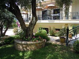 Hotel Loukas Vrachos