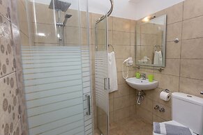 Hotel Loukas Vrachos