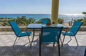 Hotel Loukas Vrachos