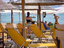 Hotel Loukas Vrachos