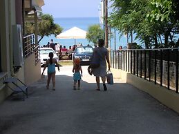 Hotel Loukas Vrachos