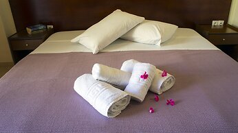 Hotel Loukas Vrachos