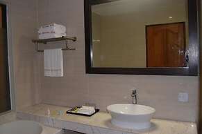 Man Myanmar Hotel