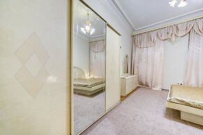 Guest Rooms at Marata Street 8-5