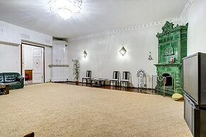 Guest Rooms at Marata Street 8-5