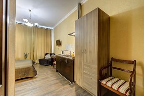 Guest Rooms at Marata Street 8-5