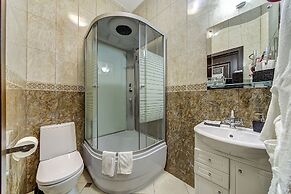 Guest Rooms at Marata Street 8-5