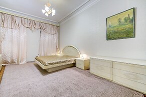 Guest Rooms at Marata Street 8-5