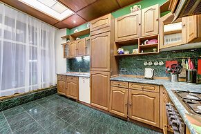 Guest Rooms at Marata Street 8-5