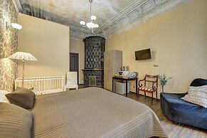 Guest Rooms at Marata Street 8-5