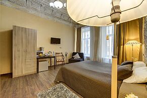Guest Rooms at Marata Street 8-5