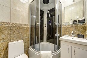 Guest Rooms at Marata Street 8-5