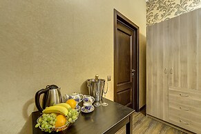 Guest Rooms at Marata Street 8-5