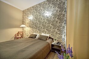 Guest Rooms at Marata Street 8-5