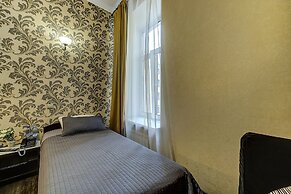 Guest Rooms at Marata Street 8-5