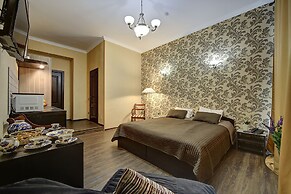 Guest Rooms at Marata Street 8-5