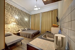 Guest Rooms at Marata Street 8-5