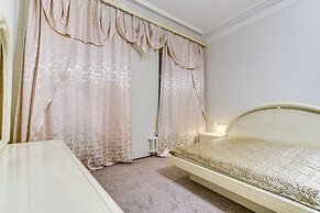Guest Rooms at Marata Street 8-5