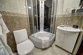 Guest Rooms at Marata Street 8-5