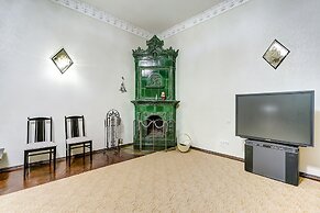 Guest Rooms at Marata Street 8-5