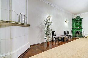 Guest Rooms at Marata Street 8-5