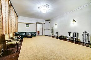 Guest Rooms at Marata Street 8-5