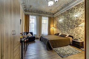 Guest Rooms at Marata Street 8-5