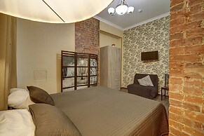 Guest Rooms at Marata Street 8-5