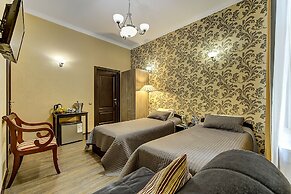 Guest Rooms at Marata Street 8-5