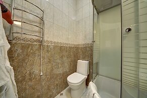 Guest Rooms at Marata Street 8-5