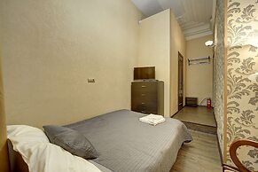 Guest Rooms at Marata Street 8-5