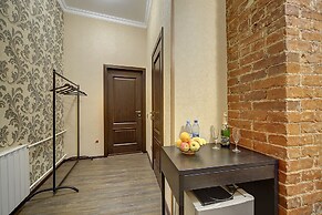 Guest Rooms at Marata Street 8-5