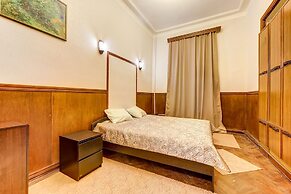 Guest Rooms at Marata Street 8-5