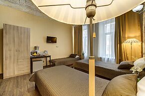 Guest Rooms at Marata Street 8-5