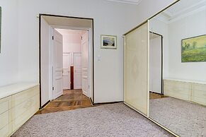 Guest Rooms at Marata Street 8-5