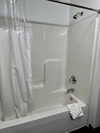 Attica Inn