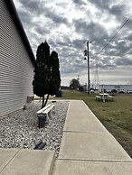 Attica Inn