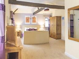 OYO Elm Farm Country House, Norwich Airport