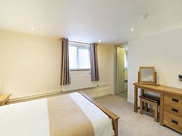 OYO Elm Farm Country House, Norwich Airport