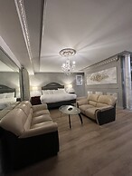 Chateau Suites
