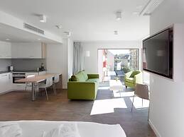 Base Nyon